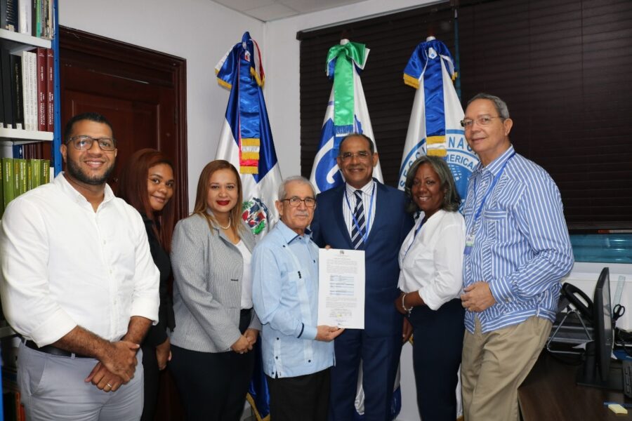 El Instituto Geográfico Nacional “José Joaquín Hungría Morel” (IGN-JJHM) entrega certificación de ocho CORS de la Región Norte a FUNDCORSRD
