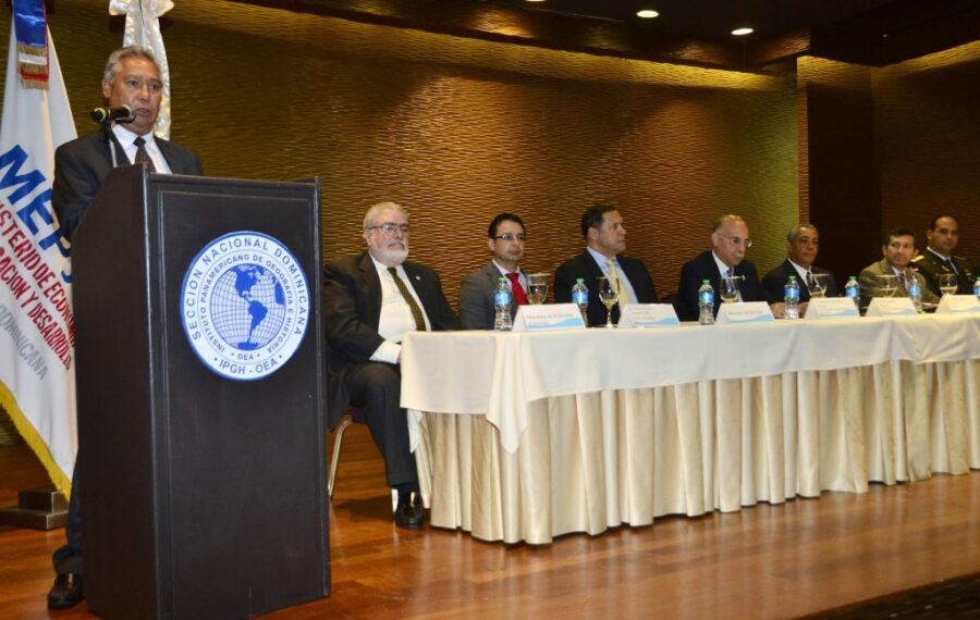 Ministro Economía dice en congreso de geografía los datos espaciales reforzarán políticas públicas